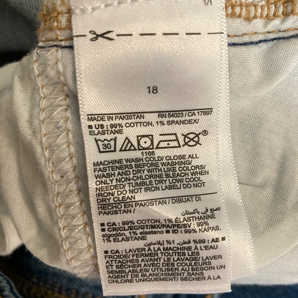 Old Navy Women’s High-Rise Straight Jeans - Picture 4 of 4